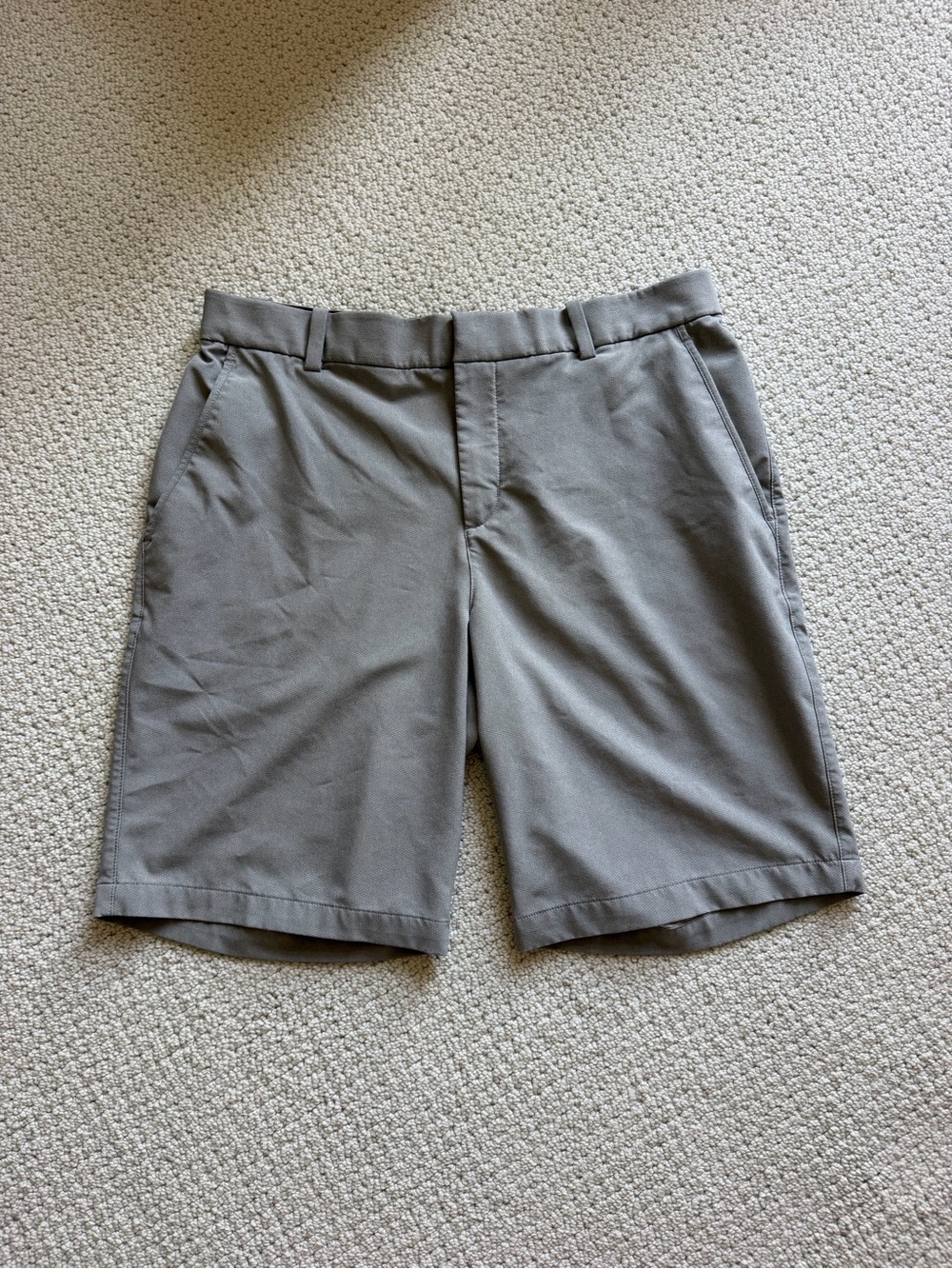 Nike Dri-FIT Men's Golf Shorts - Size 34 - dust color gray